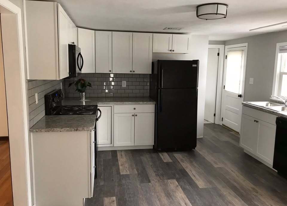 407 Mount Allen Drive in Mechanicsburg, PA - Building Photo