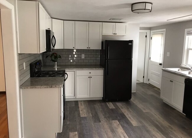 407 Mount Allen Drive in Mechanicsburg, PA - Building Photo - Building Photo