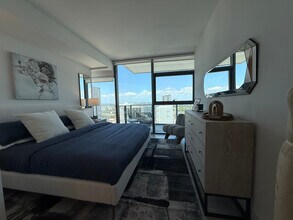 1027 NW 1st Ct, Unit B1 in Miami, FL - Building Photo - Building Photo
