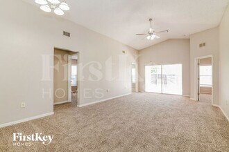 833 Clear Creek Cir in Clermont, FL - Building Photo - Building Photo
