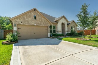 2572 Ravenna Ct in Friendswood, TX - Building Photo - Building Photo