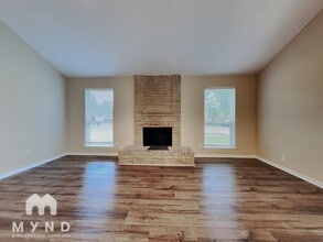 5407 Cross Valley Dr in Houston, TX - Building Photo - Building Photo