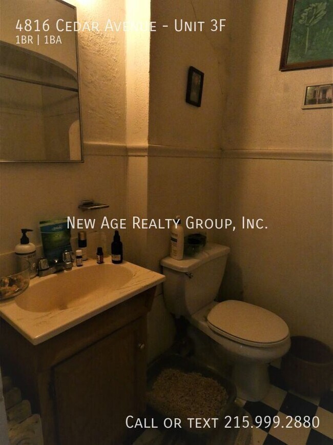 4816 Cedar Ave in Philadelphia, PA - Building Photo - Building Photo