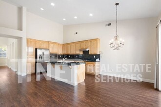 1841 Edgemore Ave in Sacramento, CA - Building Photo - Building Photo