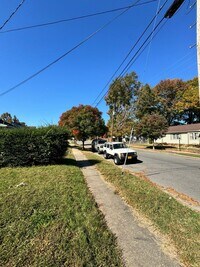 815 Cheatwood Ave in Richmond, VA - Foto de edificio - Building Photo