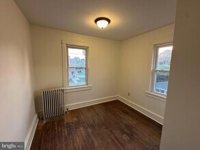 211 Newton Ave in Oaklyn, NJ - Building Photo - Building Photo