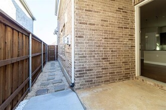 5227 Montego Bay Dr in Irving, TX - Building Photo - Building Photo