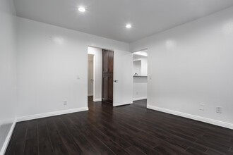 Playa-Jefferson in Los Angeles, CA - Building Photo - Interior Photo