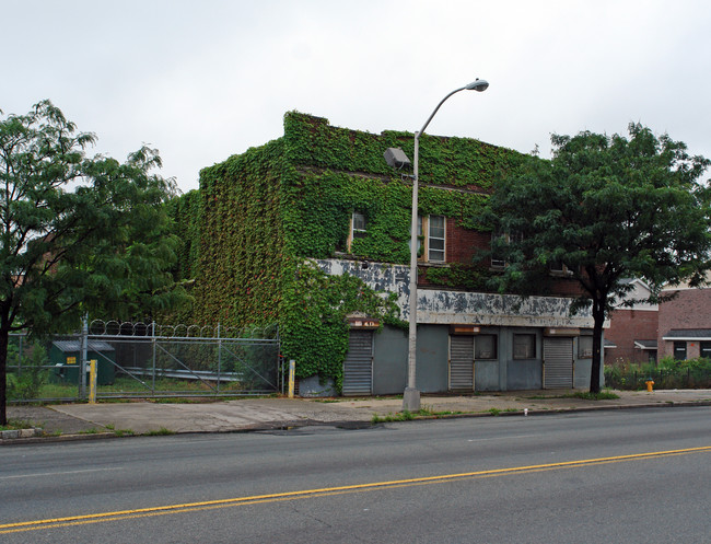 62-64 Elizabeth Ave in Newark, NJ - Building Photo - Building Photo