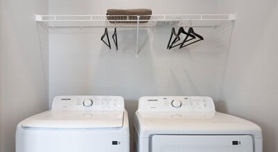 216 S Kowald Ln in New Braunfels, TX - Building Photo - Building Photo