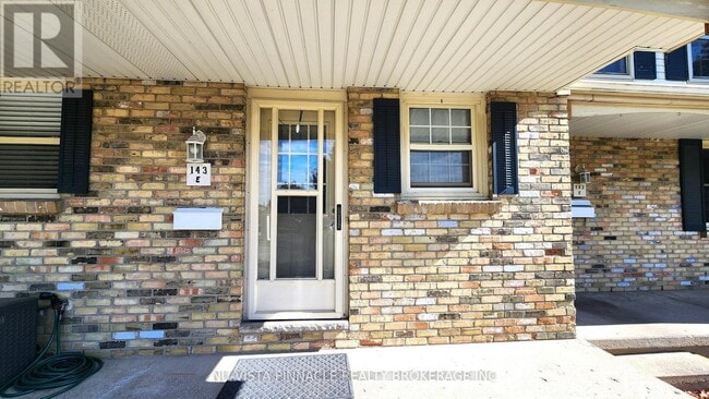 143 Wellesley Crescent in London, ON - Building Photo - Building Photo
