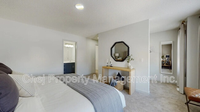property at 2404-2193 193 St NW