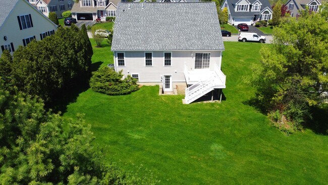 55 Augusta Way in Dover, NH - Building Photo - Building Photo
