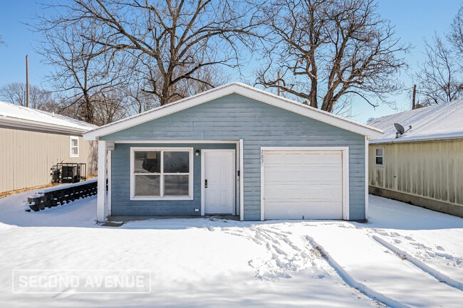 property at 2833 Kensington Ave