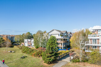 the Lagoons in Richmond, BC - Building Photo - Building Photo