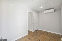 1534 W Stiles St photo'