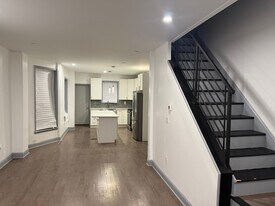 744 S Frazier St in Philadelphia, PA - Building Photo