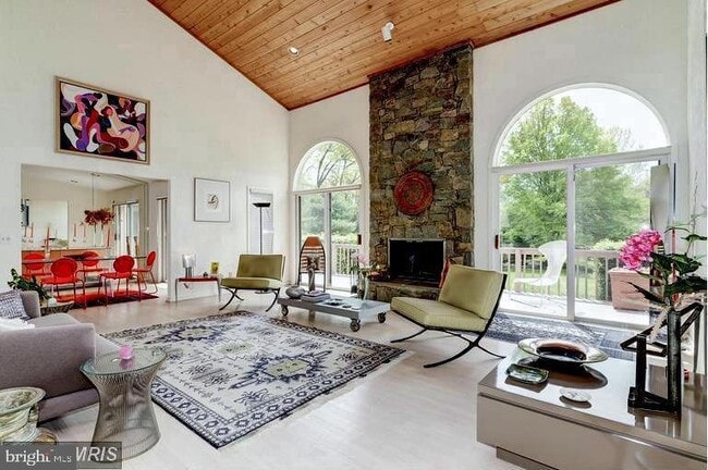 8002 Grand Teton Dr in Potomac, MD - Building Photo - Building Photo