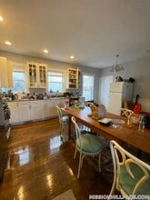 19 Parker Hill Ave, Unit 1 in Boston, MA - Foto de edificio - Building Photo