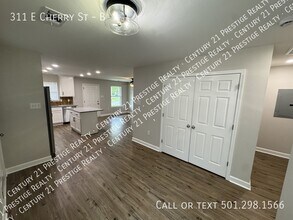 311 E Cherry St in Lonoke, AR - Building Photo - Building Photo