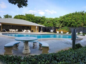 545 Trace Cir in Deerfield Beach, FL - Building Photo - Building Photo