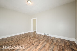 832 Crest Ave in Charleroi, PA - Building Photo - Building Photo