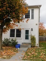 221 Kimberly Way in Winchester, VA - Building Photo