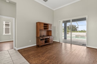 402 Terranova St in Winter Haven, FL - Foto de edificio - Building Photo