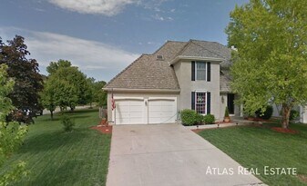 12108 Horton St in Overland Park, KS - Building Photo