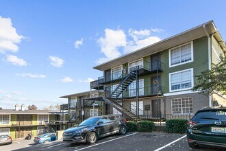 The Irish in Birmingham, AL - Foto de edificio - Building Photo