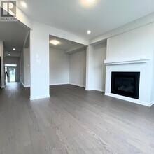 163 Invention Blvd in Ottawa, ON - Building Photo - Building Photo