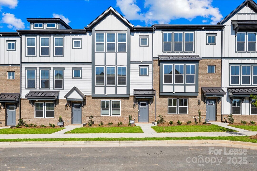 3236 Stelfox St in Charlotte, NC - Building Photo