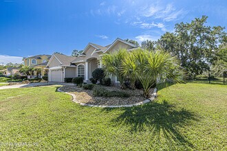 2465 Pinehurst Ln in Orange Park, FL - Foto de edificio - Building Photo