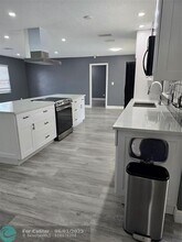 5370 NW 29th Ct in Margate, FL - Foto de edificio - Building Photo