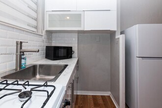 635 12th St in Miami Beach, FL - Building Photo - Building Photo