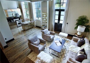 849 S Broadway, Unit PH1 in Los Angeles, CA - Building Photo - Building Photo