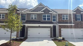2585 Poppy Ct in Buford, GA - Building Photo
