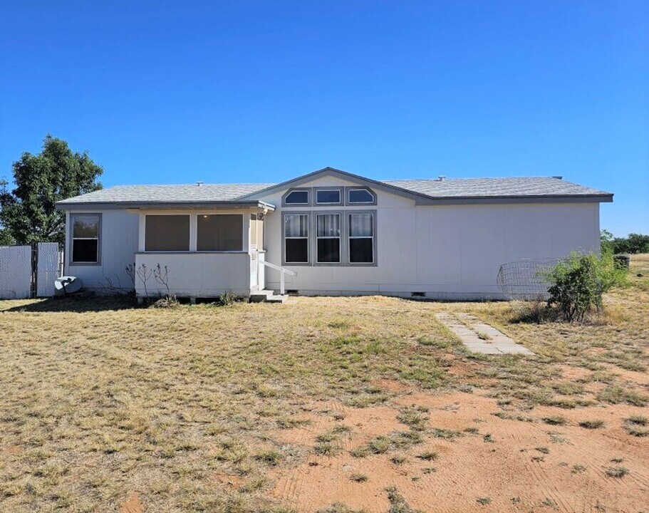 3280 W Yavapai Pl in Benson, AZ - Building Photo