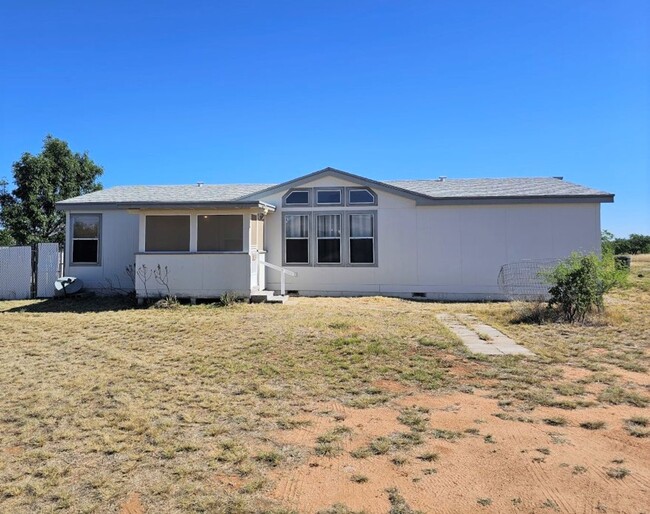 property at 3280 W Yavapai Pl