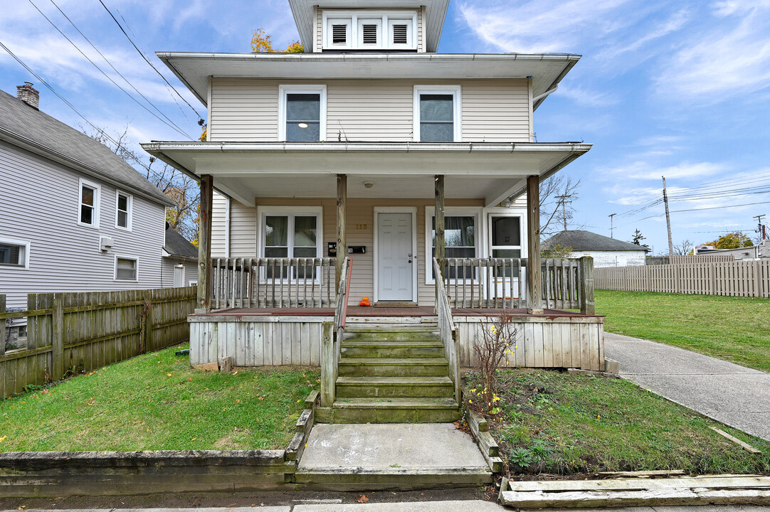 118 Garden St, Unit 2–Upstairs in Lansing, MI - Foto de edificio