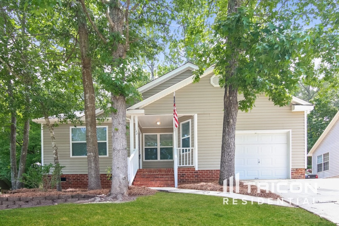 142 Bradstone Rd in Irmo, SC - Building Photo