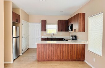 2918 W Driftwood St in Edinburg, TX - Building Photo - Building Photo