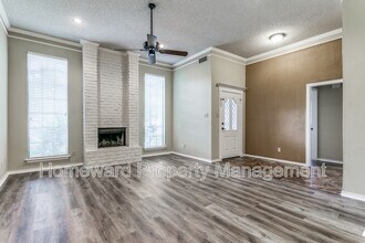 2621 Cummings Dr in Bedford, TX - Building Photo - Building Photo
