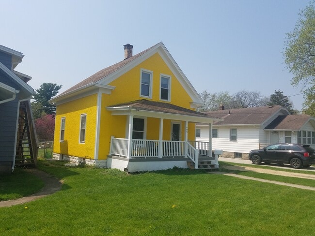 property at 609 Lawn Dr