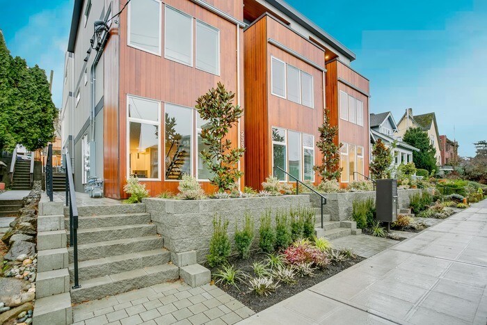 2356C Franklin Ave E in Seattle, WA - Building Photo