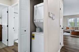 Windbrooke Crossing in Buffalo Grove, IL - Building Photo - Building Photo