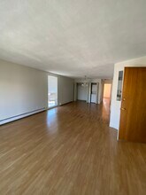 41 High St, Unit B in Everett, MA - Building Photo - Building Photo