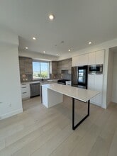 30490 Cardinal Ave in Abbotsford, BC - Building Photo - Building Photo