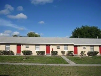 Country Place Apartments in Winter Haven, FL - Foto de edificio