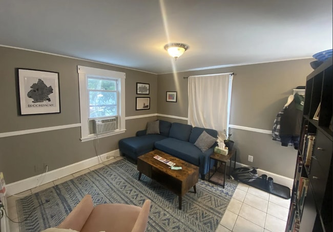 12 Allen St, Unit 12